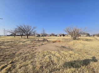 1305 Avenue P, Ralls, TX 79357