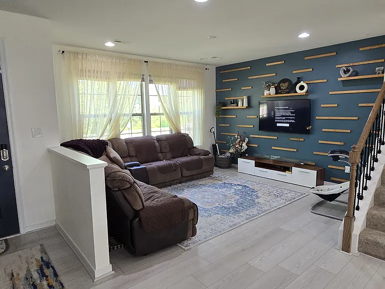 4006 Rivermere Ln — Photo 3