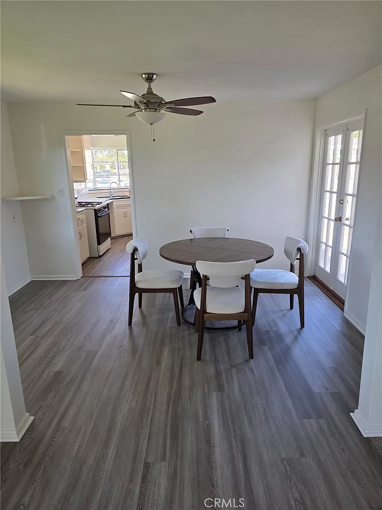 2 bed, 1.5 bath, 1181 sqft, $3,000 — Photo 3