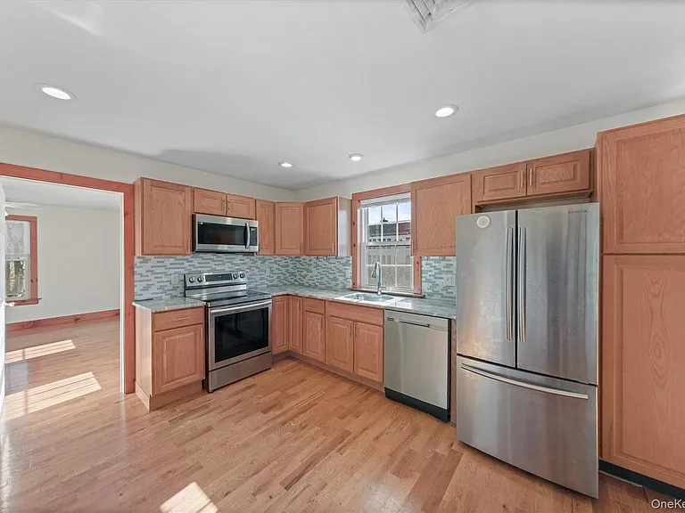 75 Albany St #3 — Photo 14