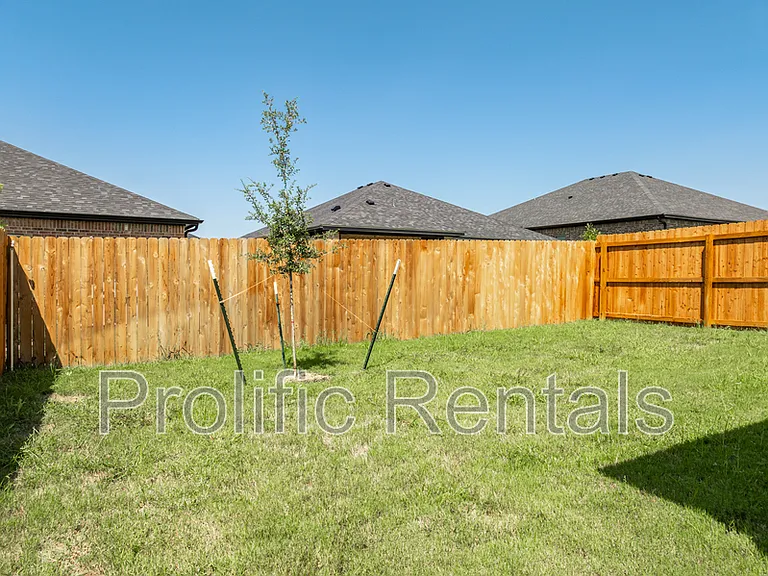 5107 Rose Petal Ct #1 — Photo 27