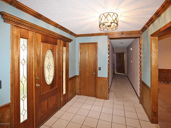 2nd image of 6805 Montague Dr