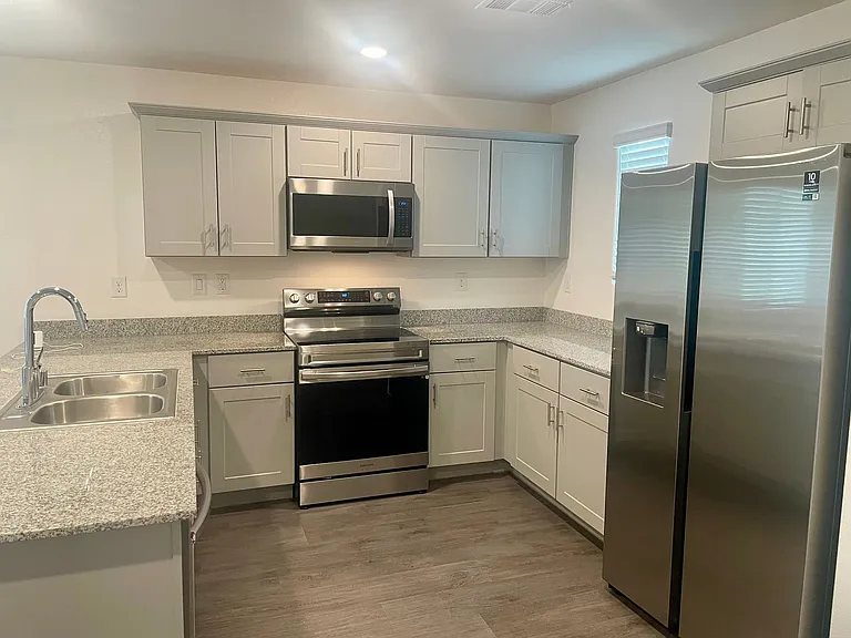 12243 Radiant Sunrise Rd #4 — Photo 7