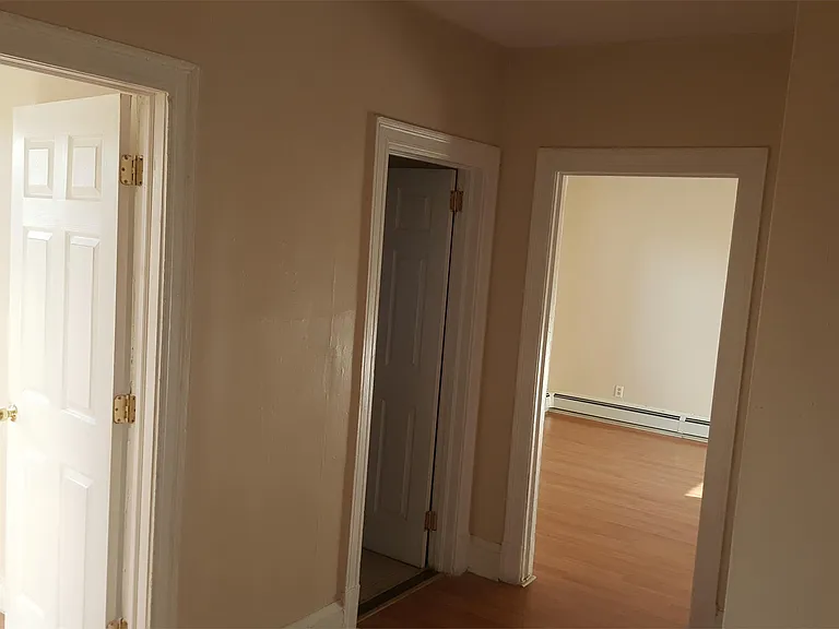 254 Albany Ave #C2 — Photo 8