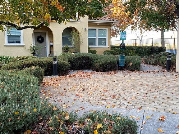 2nd image of 4800 Westlake Pkwy Unit 901