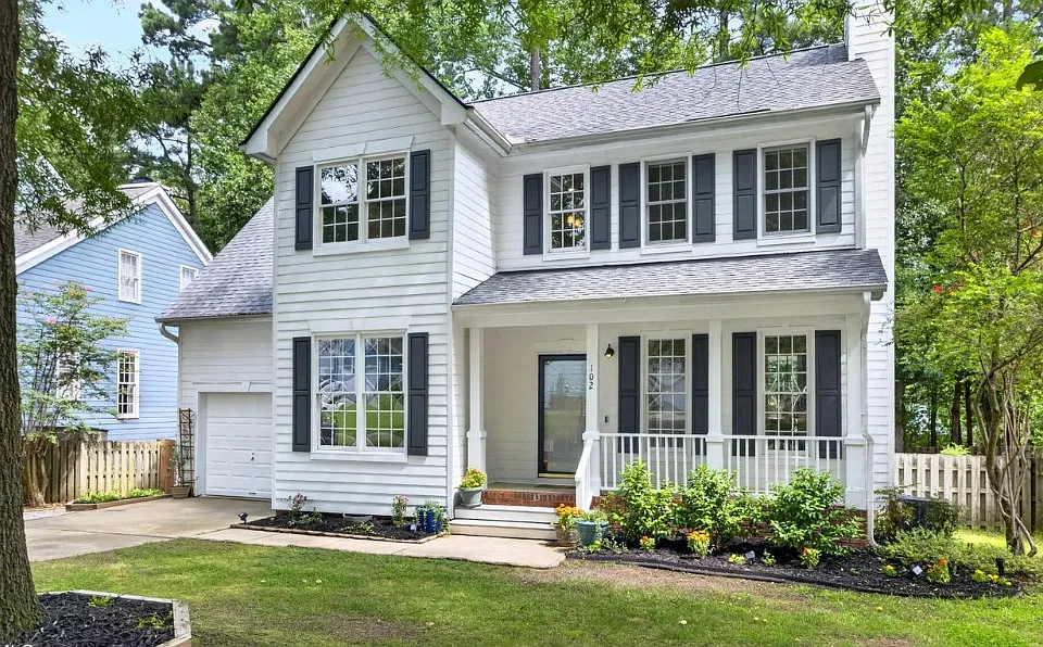 102 Unaka Ct