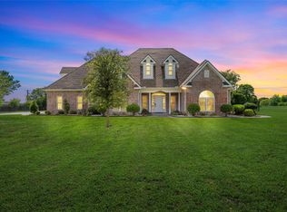 130 N Quail Run Dr, West, TX 76691