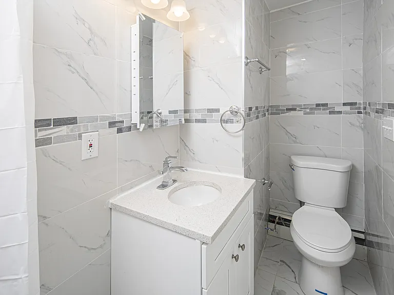 1820 Highland Ave #2 — Photo 6