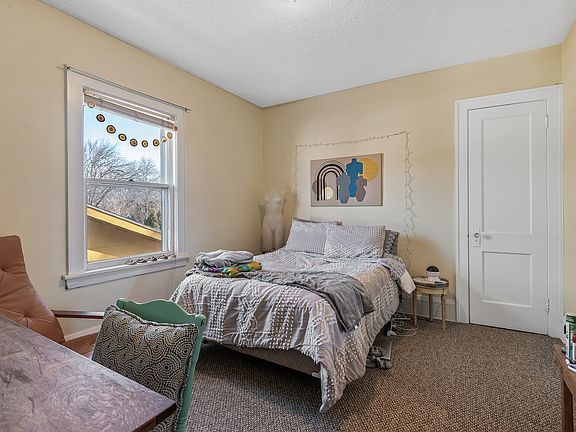 5th image of 4108 24th Ave S #2