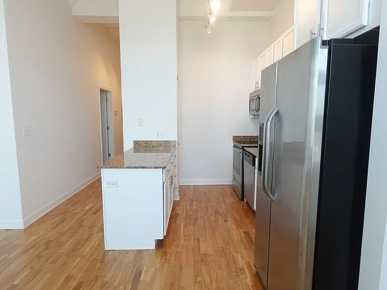 4131 W Belmont Ave #201 — Photo 12