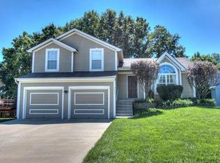 3605 NE 81st St, Kansas City, MO 64119