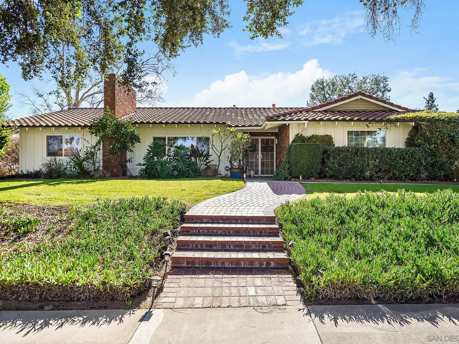 1520 Ransom Pl, Riverside, CA 92506 | Zillow