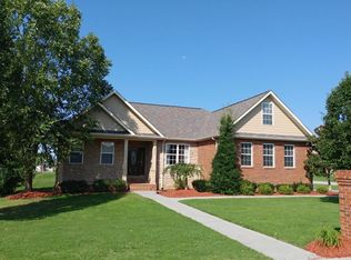 1641 Lindenhall Dr, Alcoa, TN 37701