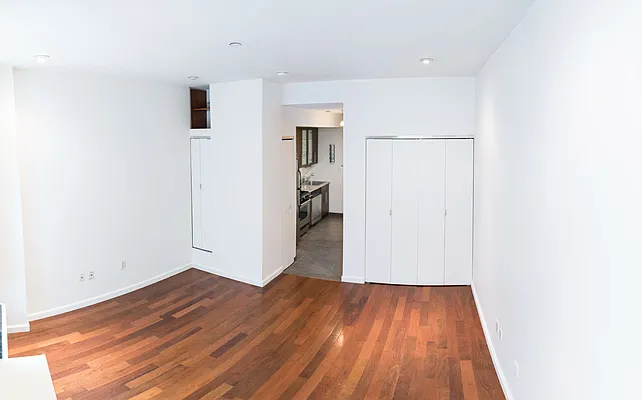 Rented by Winzone Realty Inc | media 21