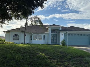 709 Rue Labeau Cir, Fort Myers, FL 33913