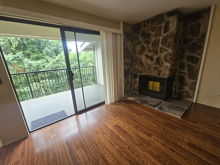 830 Kirkland Way #304 — Photo 7