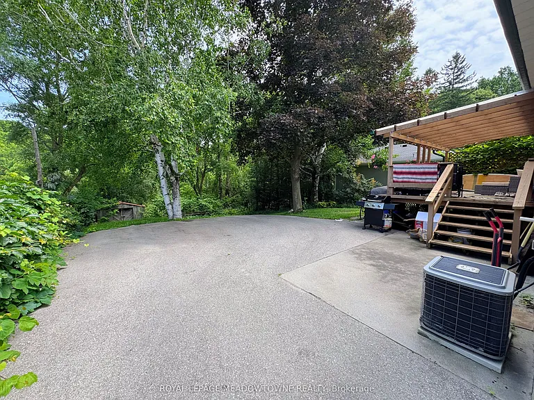 54 Hewson Cres #BASEMENT — Photo 6