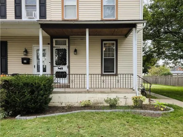 31 N Ambler St, Quakertown, PA 18951