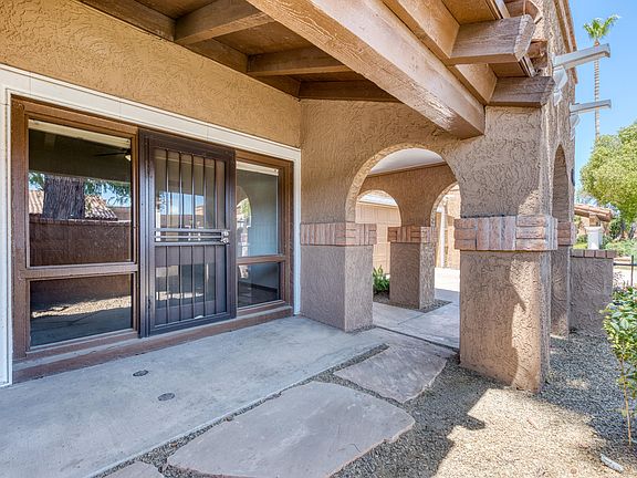 3rd image of 8029 E Via Del Desierto
