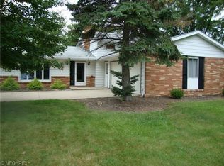 16272 Howe Rd, Strongsville, OH 44136