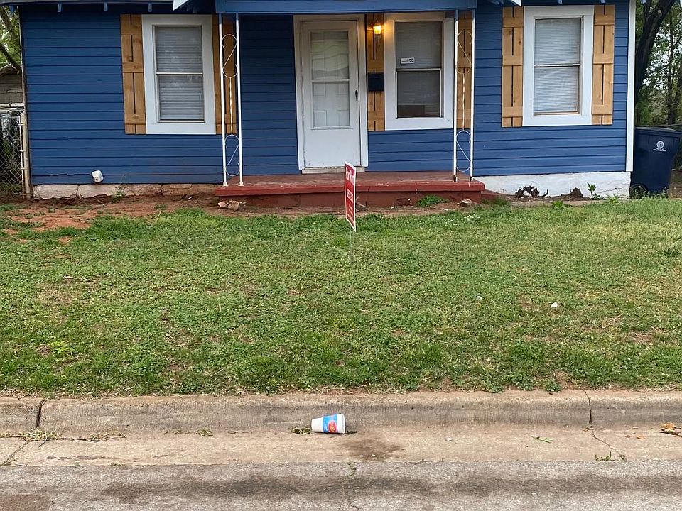 Cute looking 1 bedroom home.