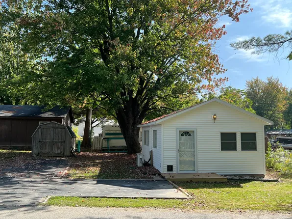 4034 Van Bibber Lake Est, Greencastle, IN 46135