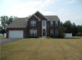 3904 Fritz Rd, North Tonawanda, NY 14120