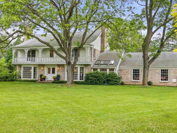 544 MAPLE BLUFF ROAD, Stevens Point, WI 54482