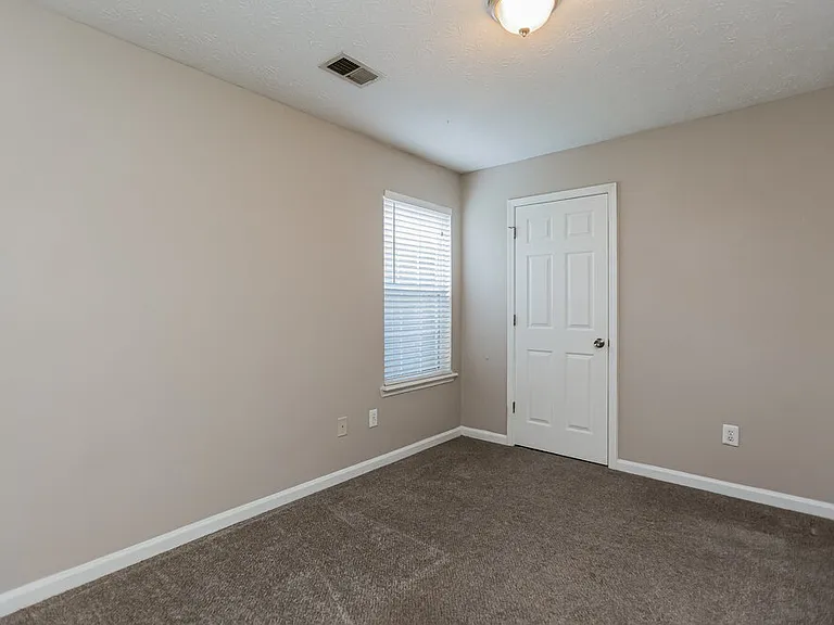 4878 Noah Rdg — Photo 12
