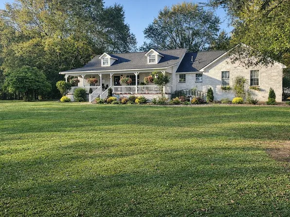 45 Oak Dr, Boaz, AL 35956