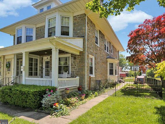 3rd image of 710 N Wyomissing Blvd