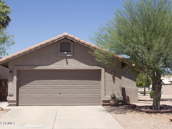 3rd image of 2097 N SWEETWATER Drive