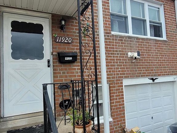 2nd image of 11920 Alberta Dr