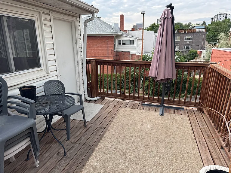 622 N Logan St #1 — Photo 15