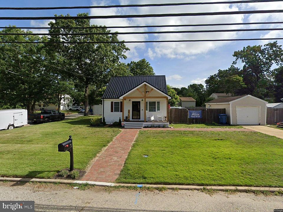 1st image of 10 Georgian Blvd