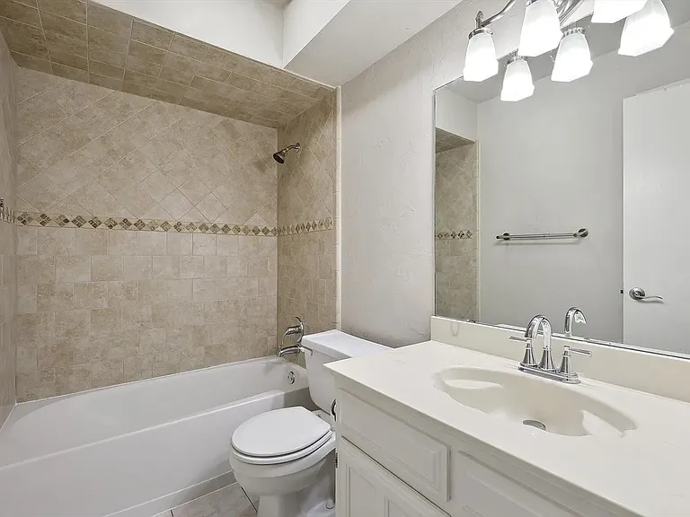 2813 Cripple Creek Trl — Photo 2