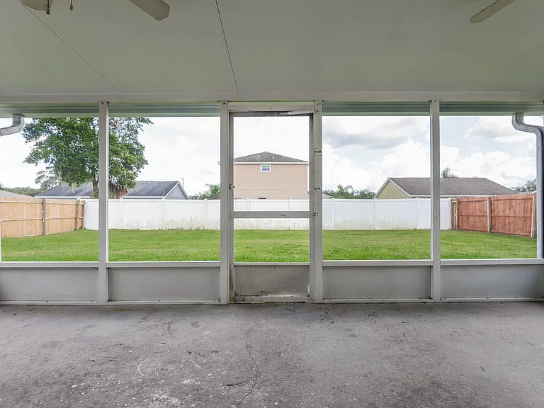2937 Coach Lamp Rd — Photo 14