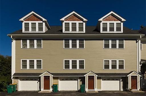 1st image of 35 Chapel Ct