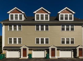 35 Chapel Ct, Norwood, MA 02062