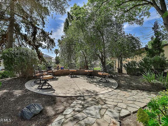 3rd image of 1149 Sunnycrest Ave