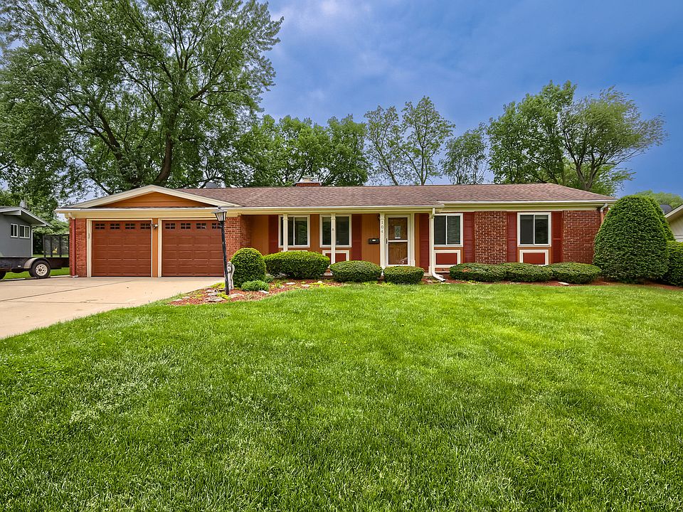 1st image of 104 Sharon Ln
