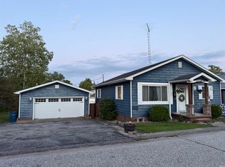 626 V St, Bedford, IN 47421