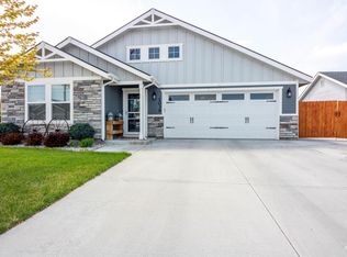 1039 E Shady Ridge Dr, Kuna, ID 83634