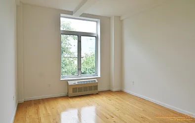 Rented by aptsandlofts.com