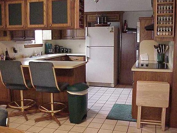 3rd image of 317E E Parkland Dr