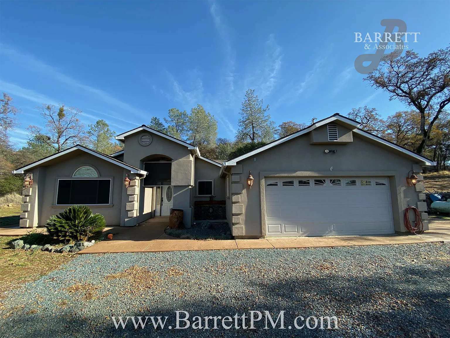 21667 McDaniel Rd photo 1