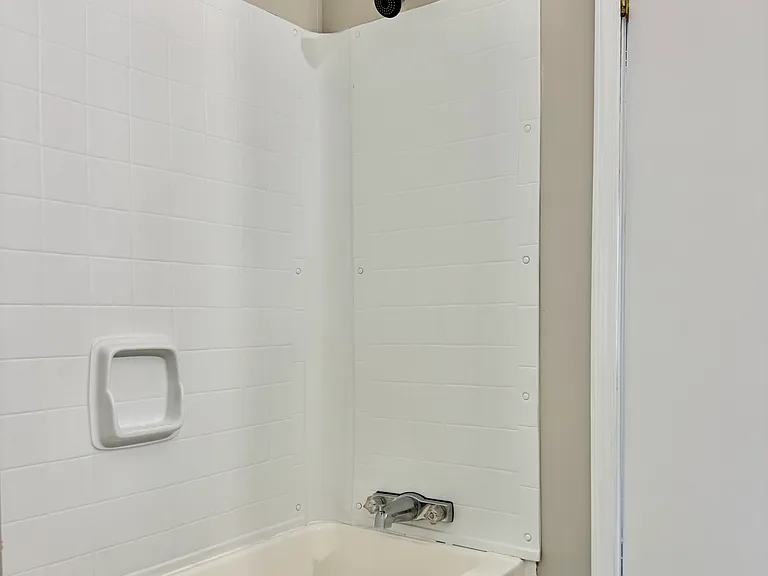 210 White Pine Dr — Photo 23