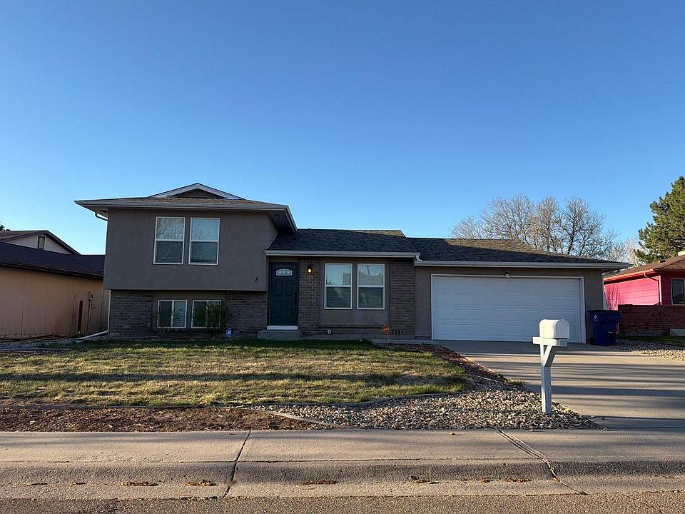 1st image of 8 Sovereign Cir