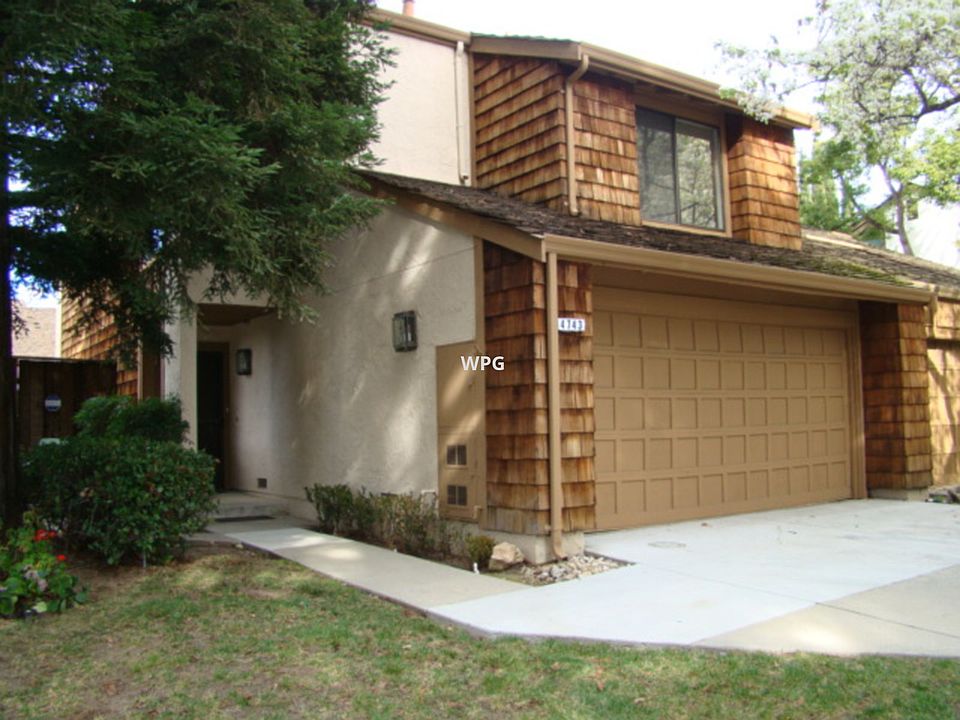 1st image of 4743 Lago Vista Cir