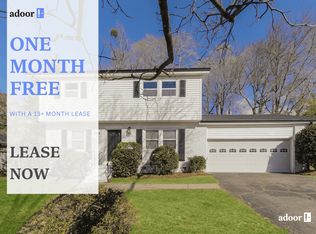 6626 Glenmoor Dr, Charlotte, NC 28214